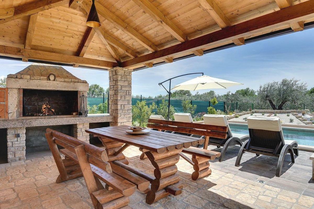 Villa Jela Μεντουλίν Εξωτερικό φωτογραφία